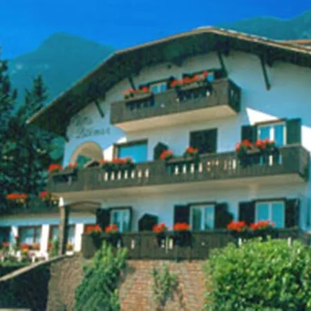 Latemar Bed & Breakfast 2*